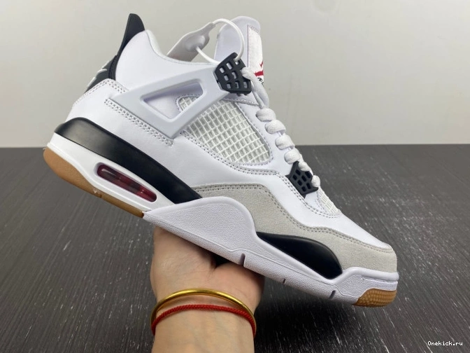 One Kick Retro Jordan SB 4 DR5415-100 0714